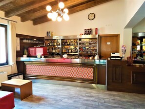 Bar (on property) - Hotel del Lago Ampollino (Cotronei)