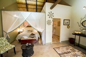 Deluxe Double or Twin Room | Premium bedding, iron/ironing board, free WiFi, bed sheets