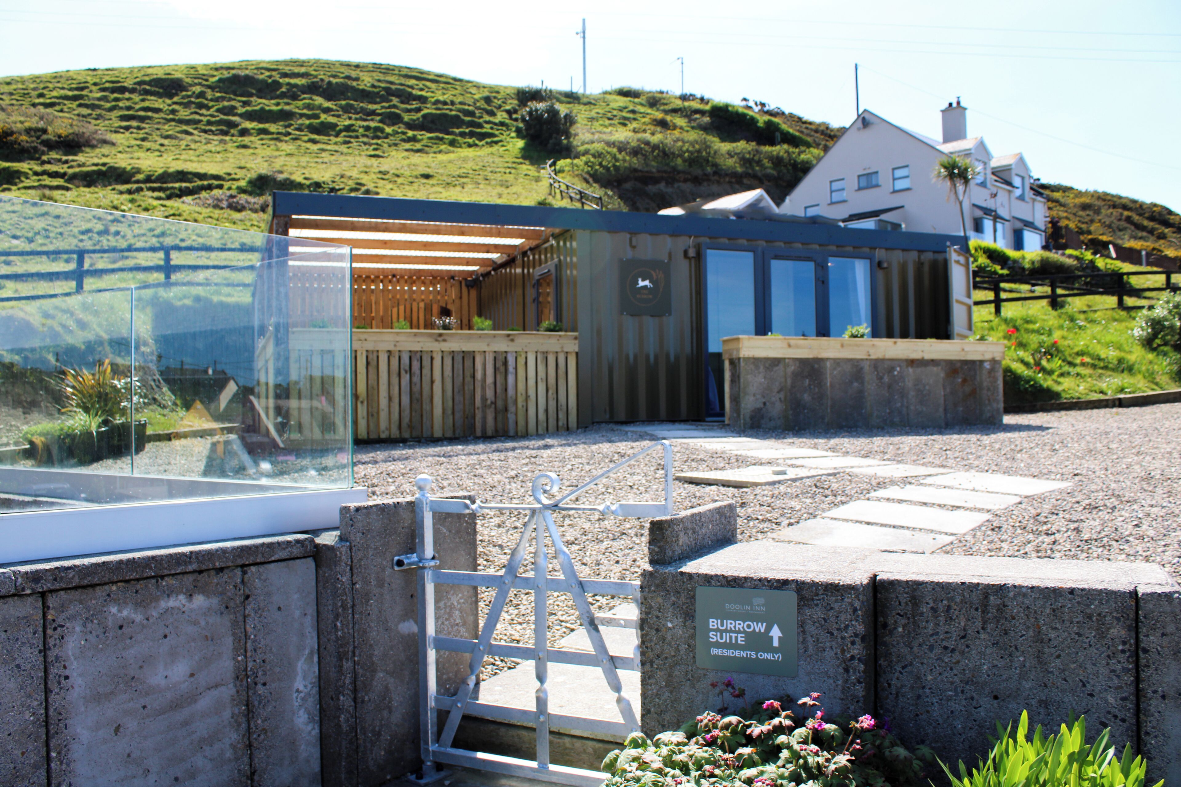 Luxury Cabin, 1 King Bed, Private Bathroom