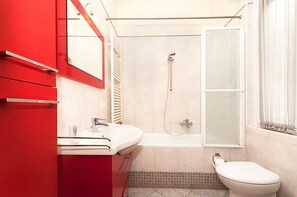 Chambre Double ou avec lits jumeaux | Salle de bain