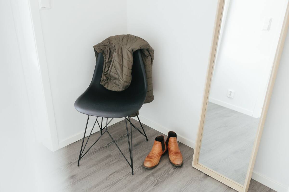 Ropa de cama de alta calidad, escritorio, cortinas opacas y wifi gratis