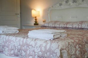Suite junior | Ropa de cama de alta calidad y minibar