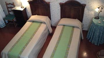 Free WiFi, bed sheets