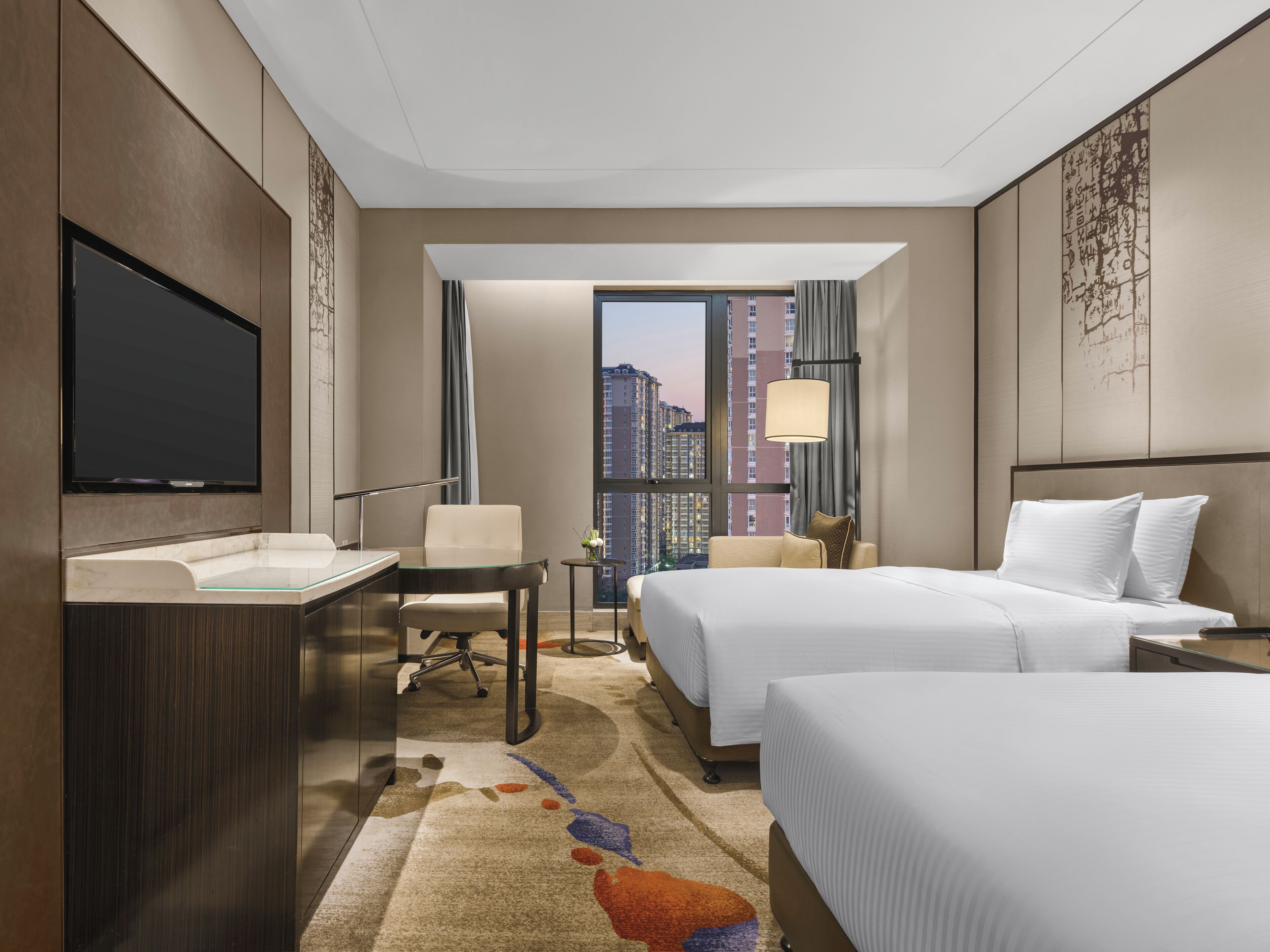 Executive Double Room | Minibar, in-room safe, desk, laptop workspace