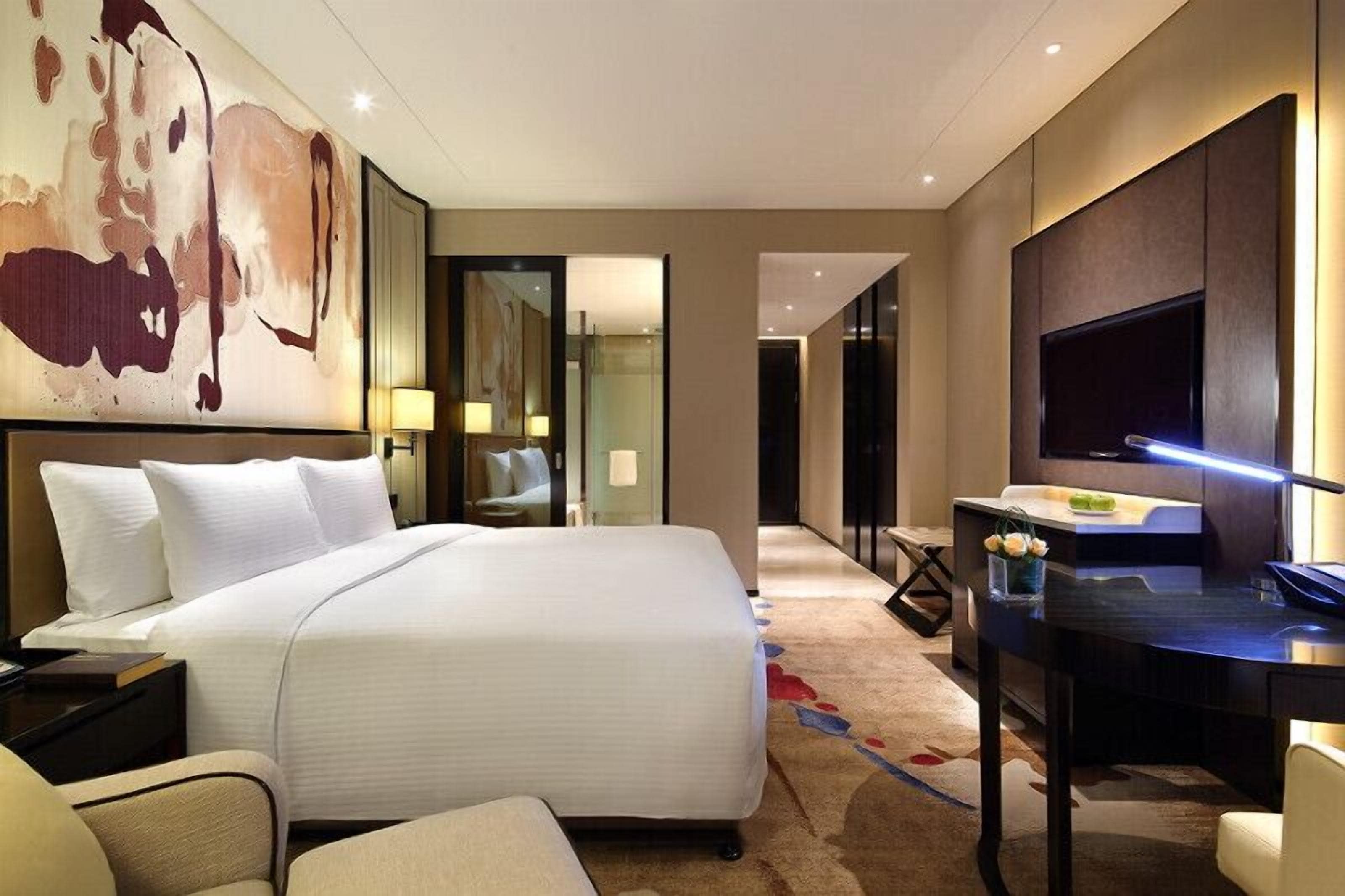 Minibar, in-room safe, desk, laptop workspace