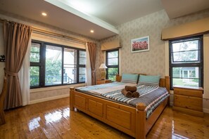 2-Bedroom Villa for 7 People - Villa 2 | 獨特裝潢、布置獨特、書桌、遮光布/窗簾