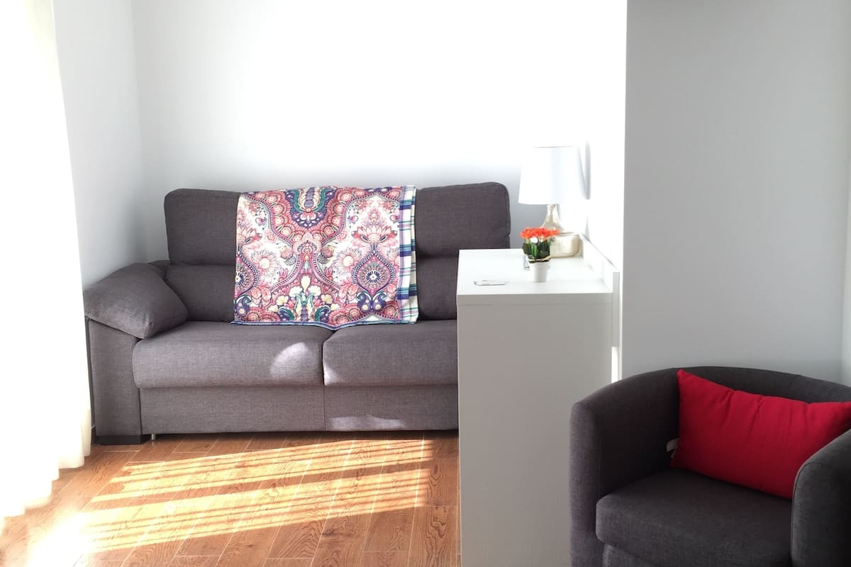 19-inch flat-screen tv with digital channels, tv