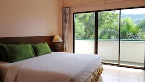 Standard Room | Free WiFi - Cabbages & Condoms Khaoyai Resort (Pak Chong)