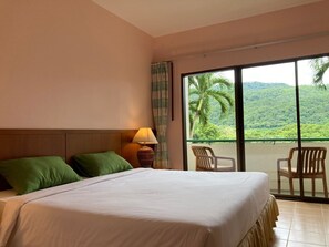 Deluxe Double Room - Cabbages & Condoms Khaoyai Resort (Pak Chong)