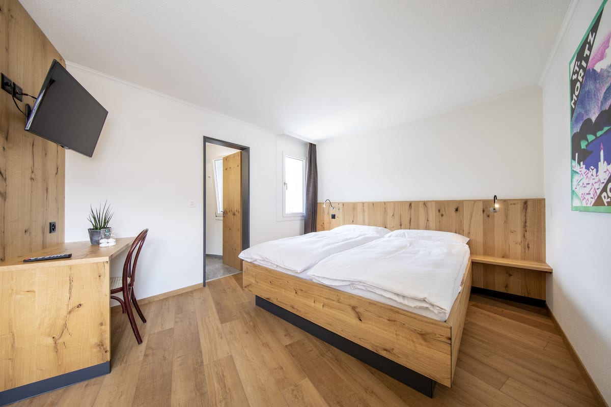 Comfort Double Room | In-room safe, desk, blackout drapes, iron/ironing board (on request)