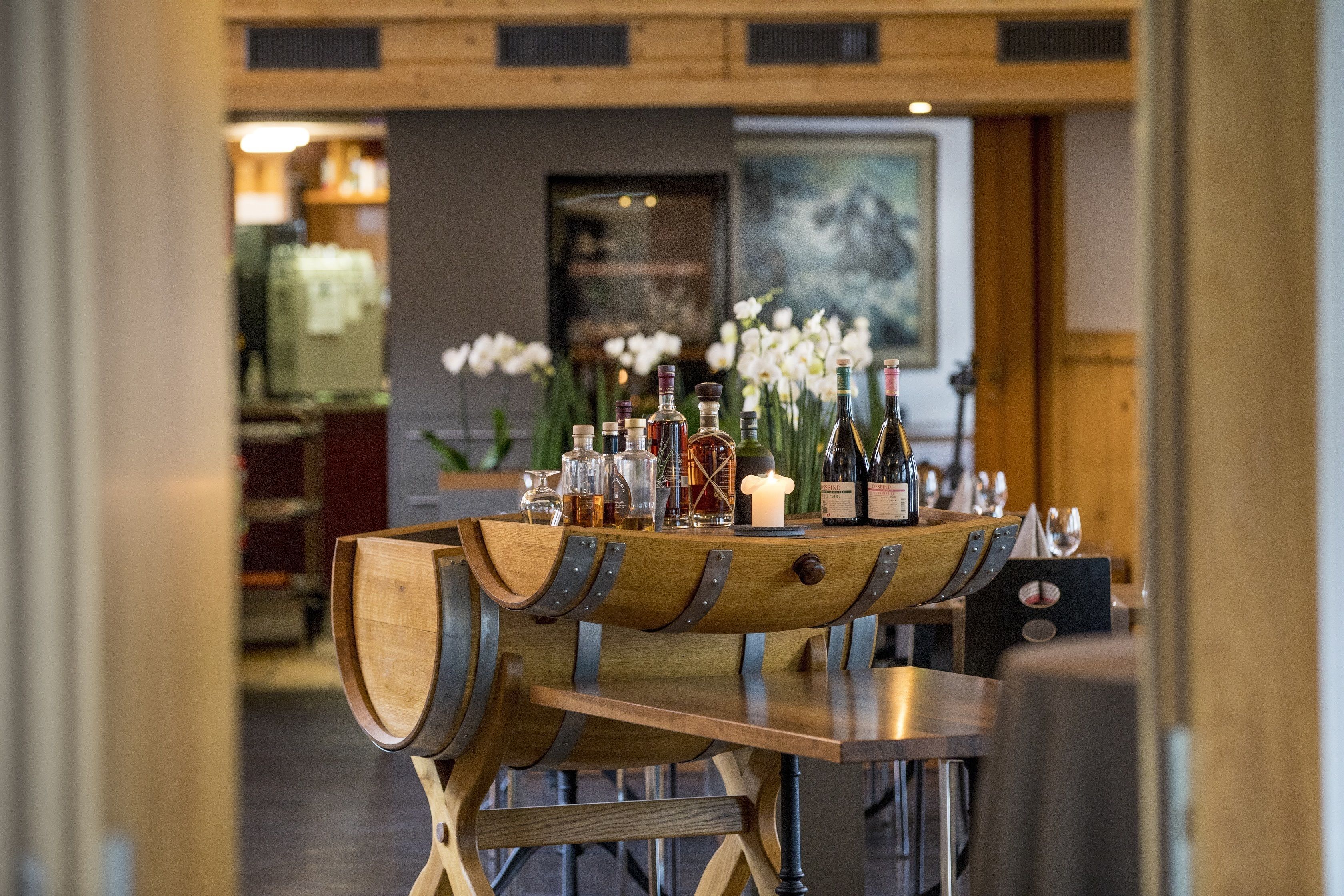 breakfast, lunch, dinner served; local cuisine