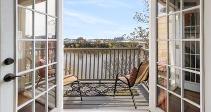 Cumberland River Retreat in the Heart of Music City