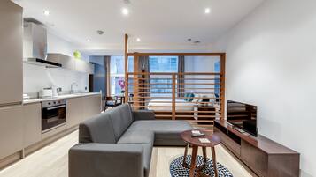 1 bedroom, pillowtop beds, free WiFi