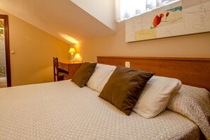 Desk, cribs/infant beds, rollaway beds, free WiFi