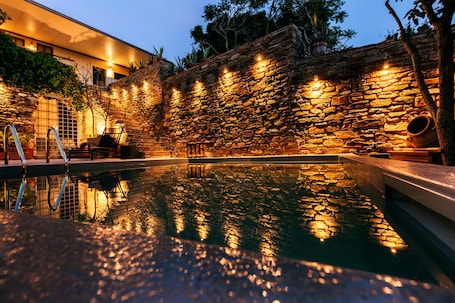 Exterior. Tinos E Houses