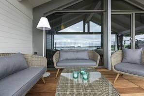 House, 2 Bedrooms, Terrace, Harbour View | Terrace/patio - im-jaich Naturoase Rügen (Gustow)