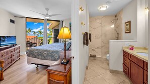 Room - Penthouse Oceanview Vistas (Kihei, Maui)
