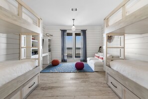 5 bedrooms, in-room safe, iron/ironing board, travel crib