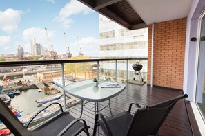 Exclusive Apartment, 2 Bedrooms, River View | Balcony