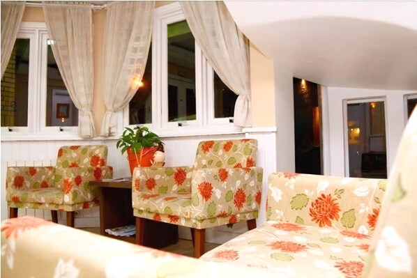 Sala de estar en el lobby