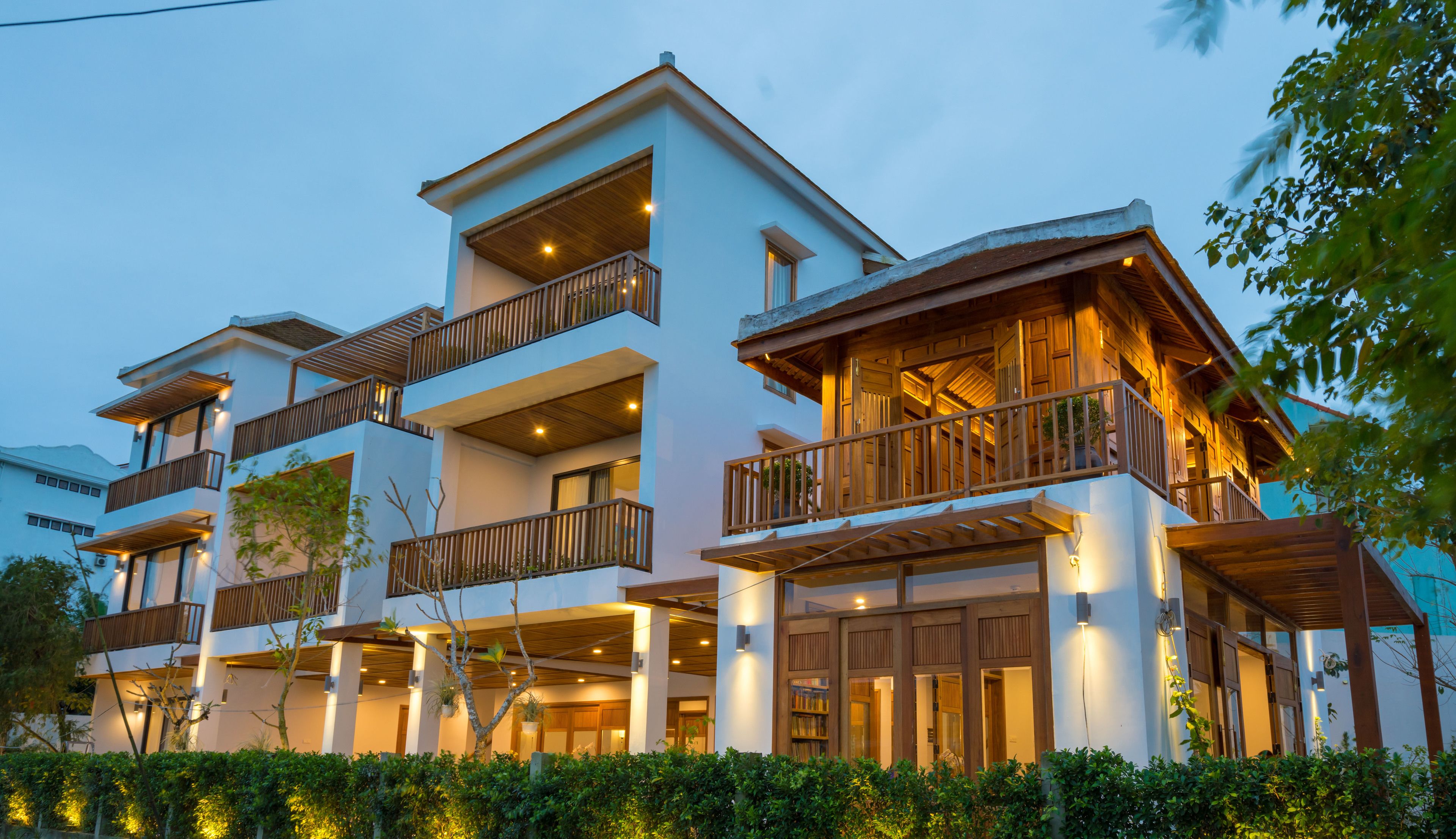 Front of property – evening/night