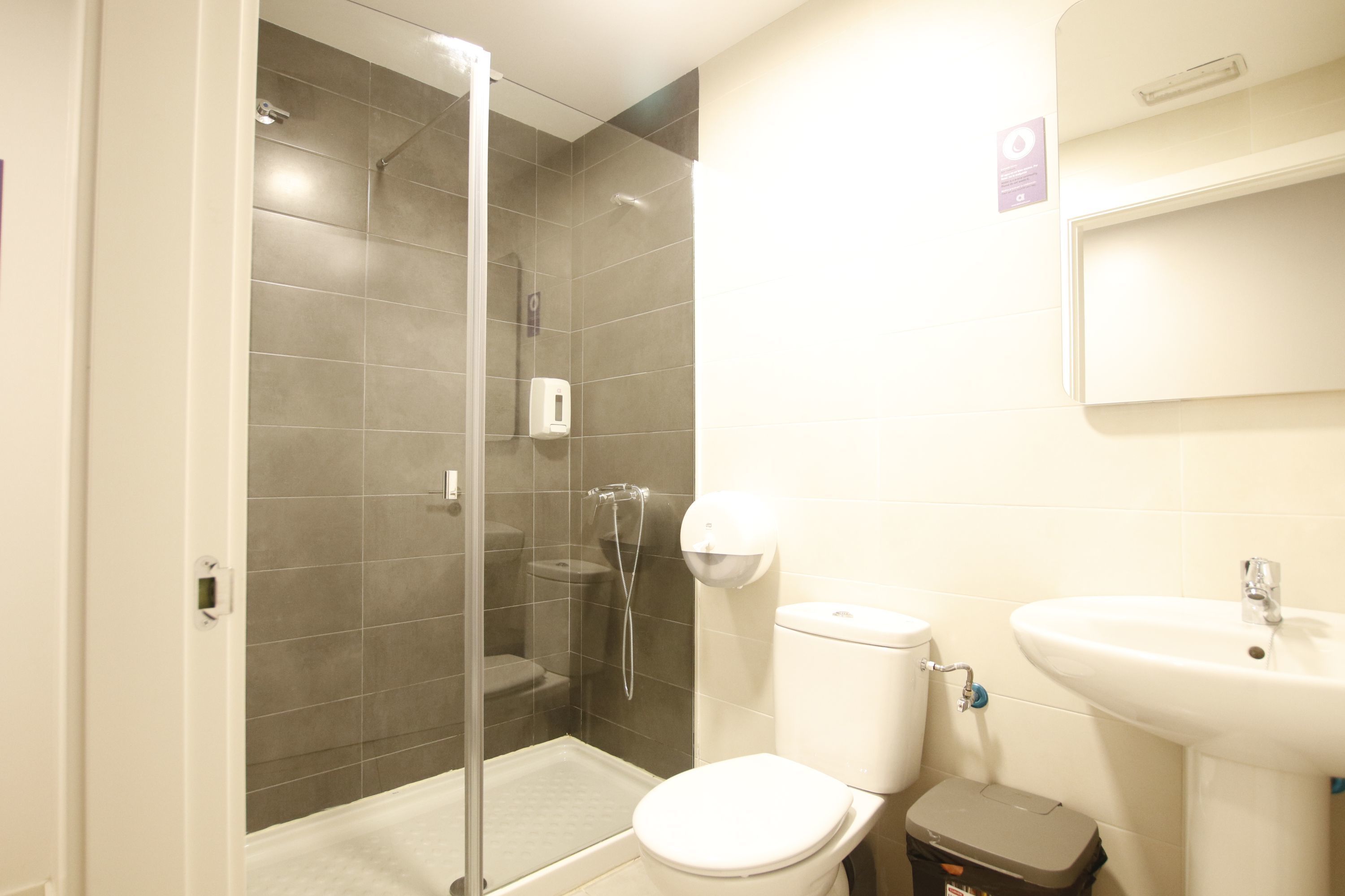 Photo - Bilbao Metropolitan Hostel by Bossh! Hotels