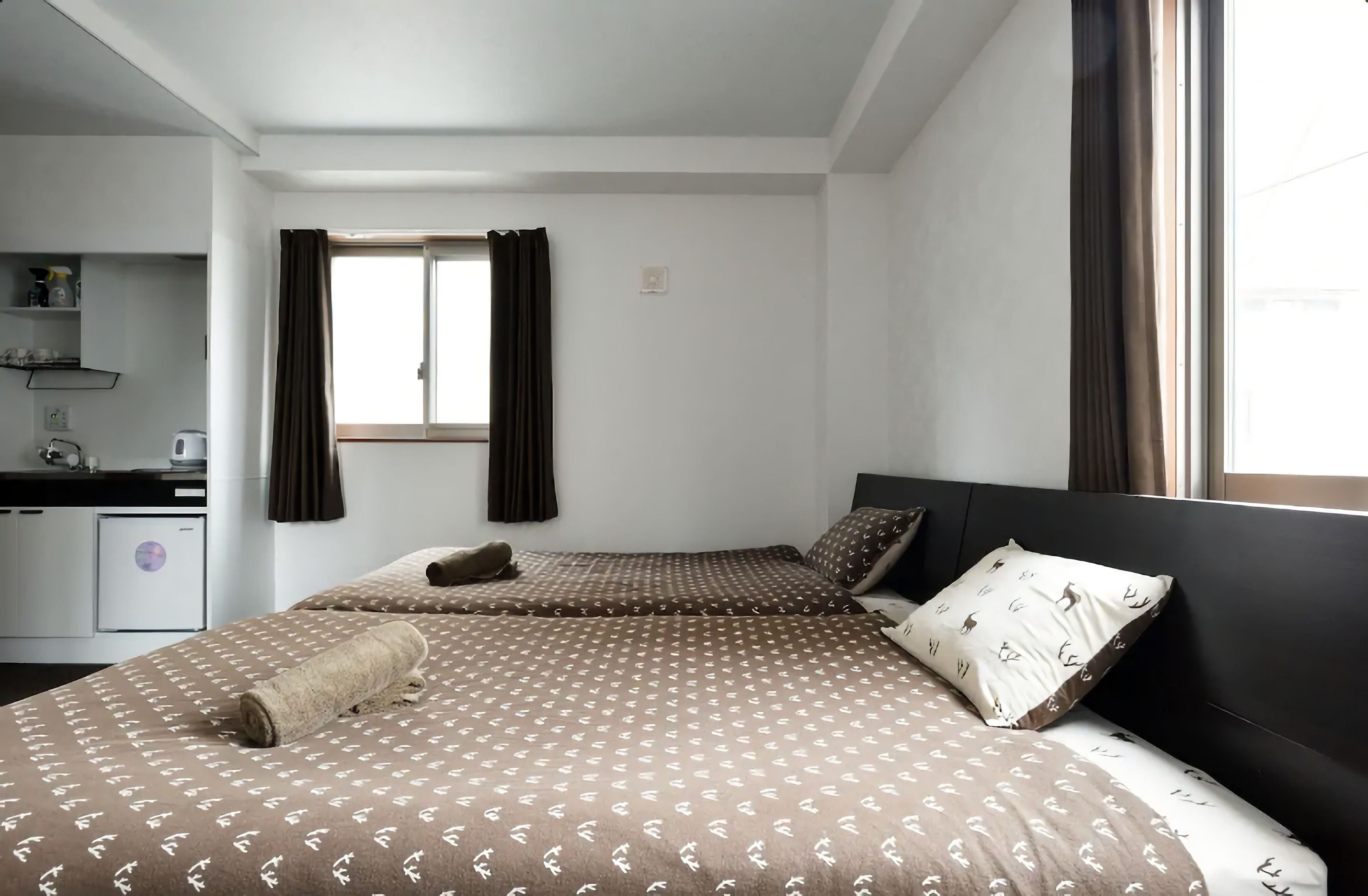 Chambre avec lits jumeaux | Bureau, Wi-Fi gratuit