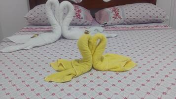 Frigobar, cortinas blackout, Wi-Fi de cortesia