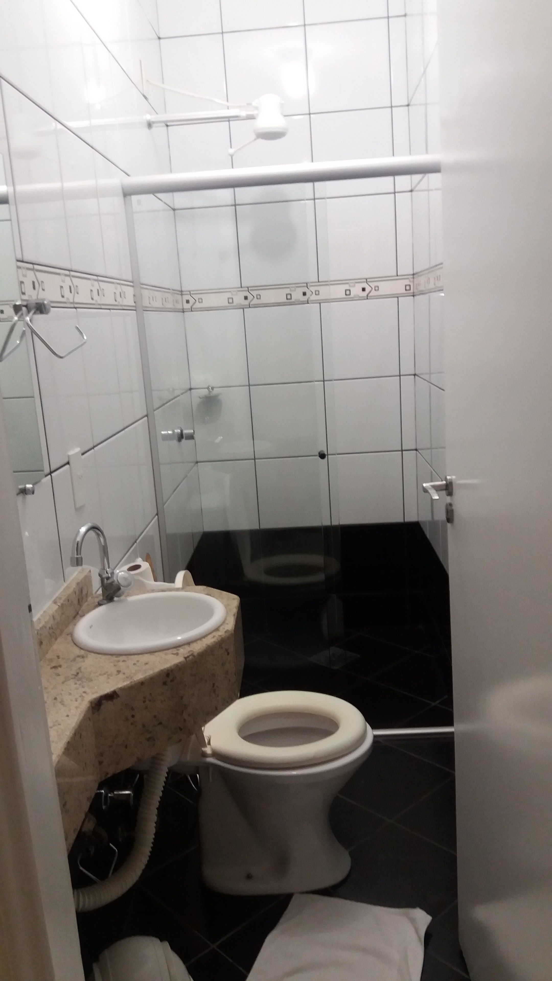 single room | bathroom | shower, free toiletries, hair dryer, towels