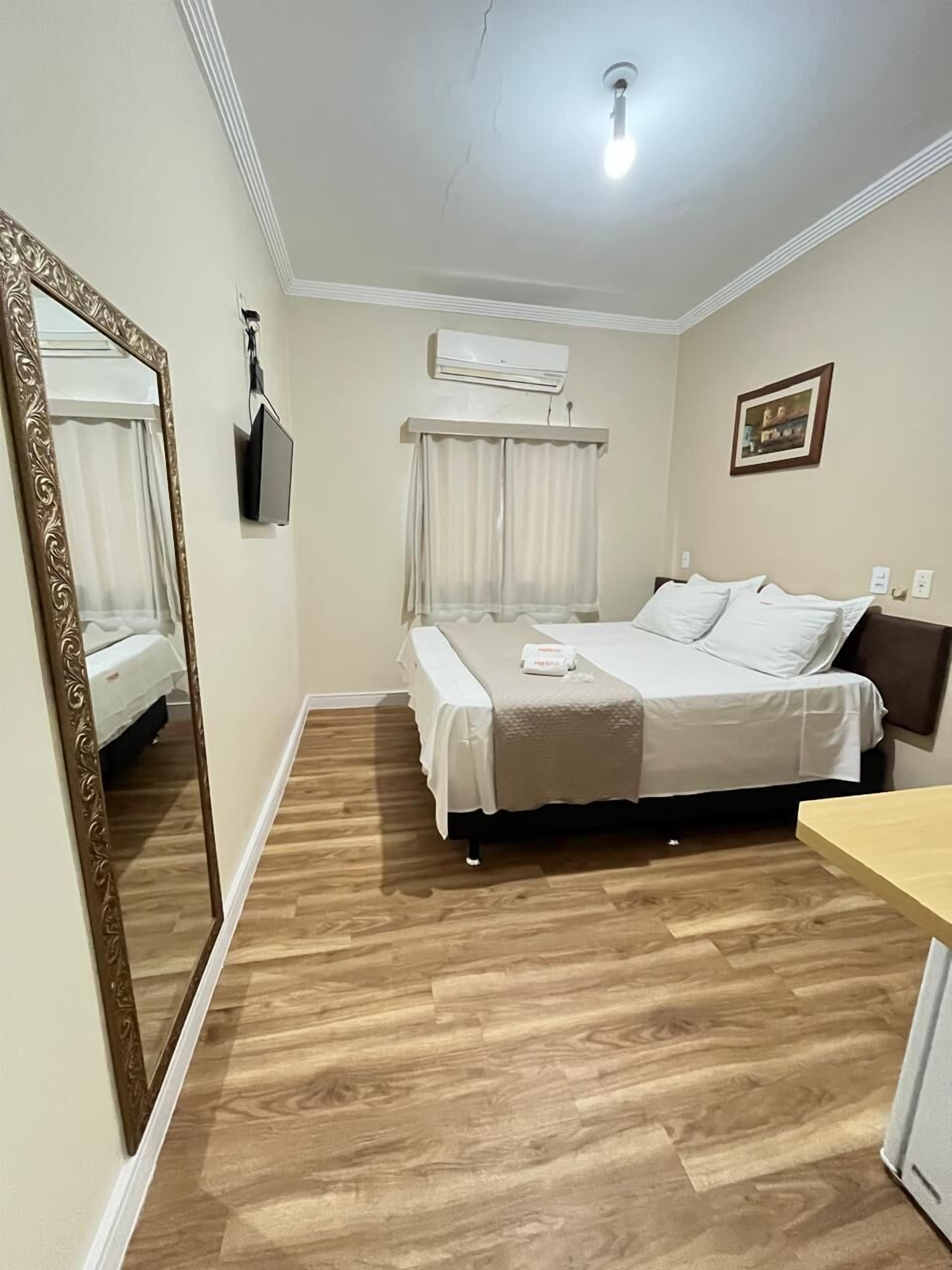 Double Room | Minibar, iron/ironing board, free WiFi