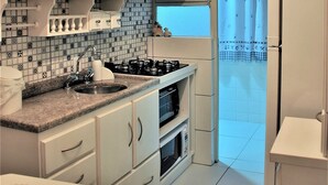 Apartment | Private kitchen | Coffee/tea maker, fridge, microwave, oven