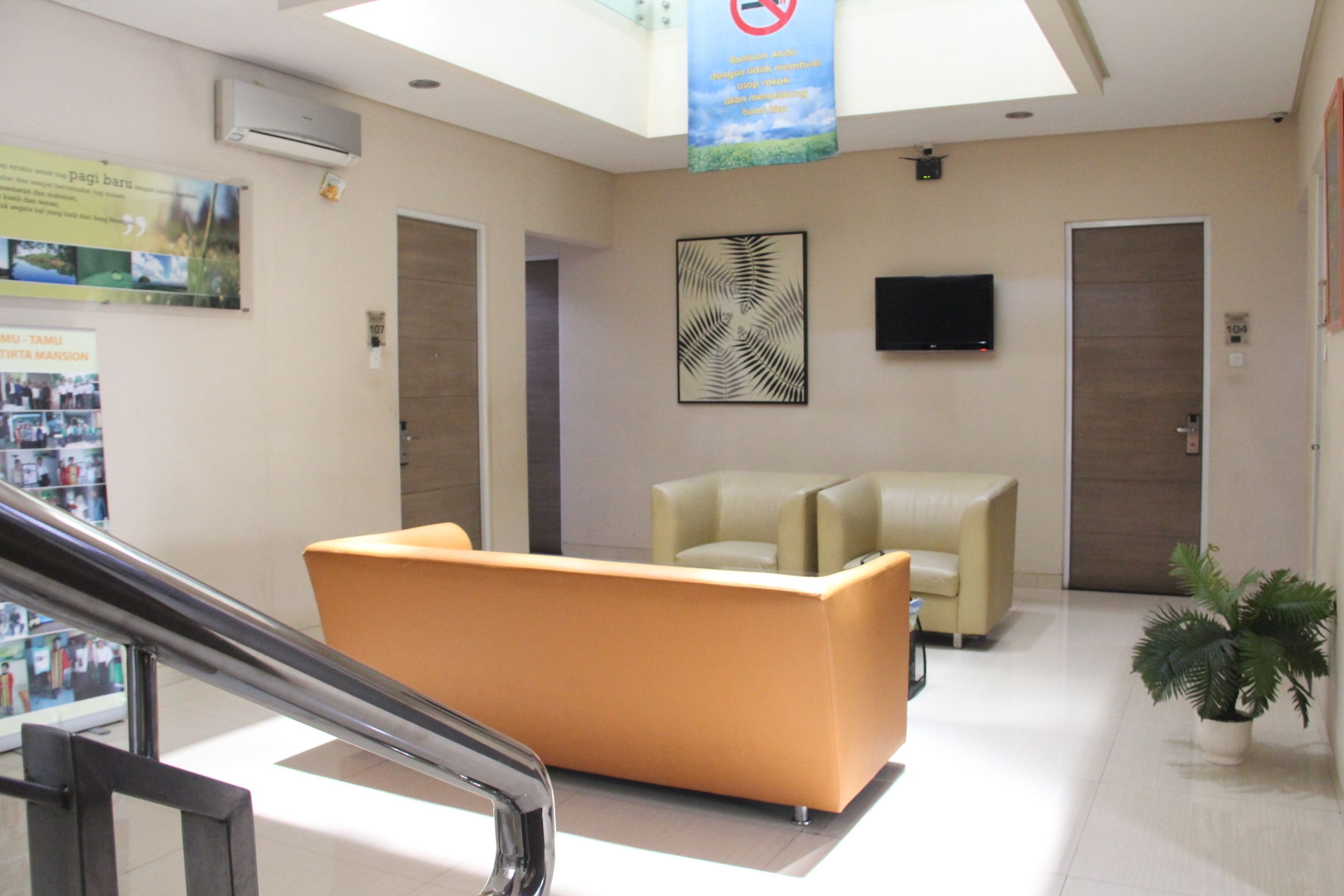 Lobby sitting area
