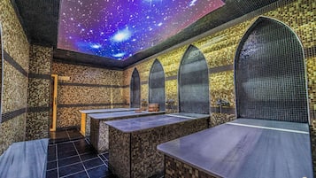 Sauna, tina de hidromasaje, baño de vapor y baño turco o hammam