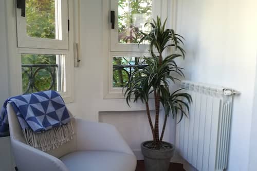 Superior Double Room, City View, Beachside | Living area
