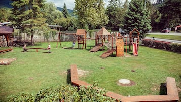 Aire de jeux - extérieure