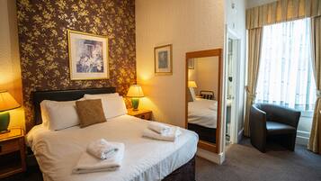 Traditional Double Room | Premium bedding, individually decorated, individually furnished, desk