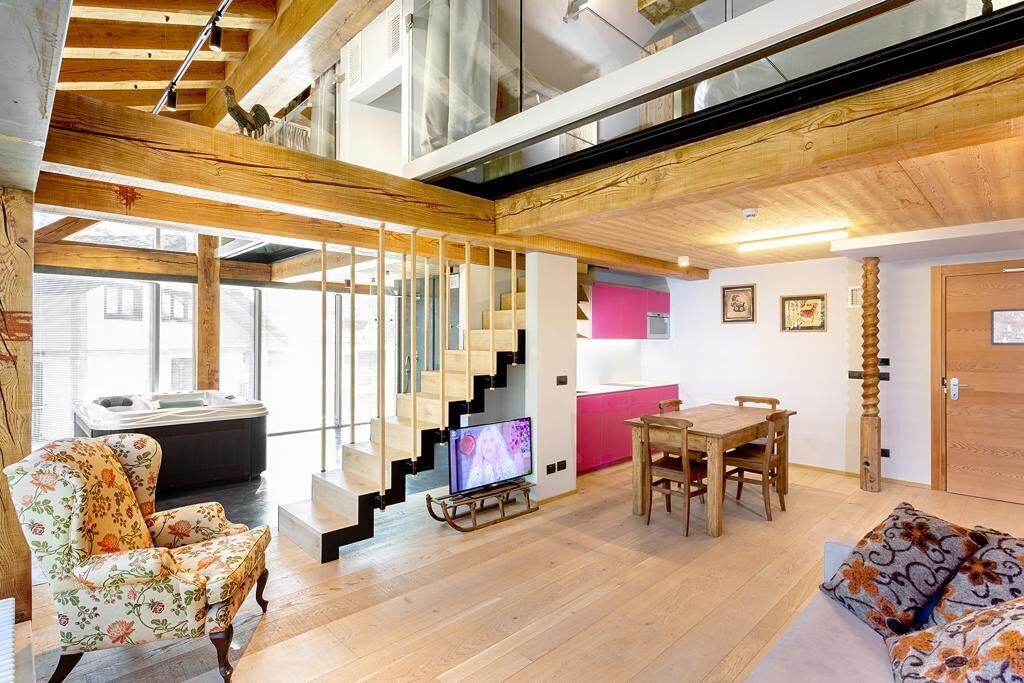 Apartamento executivo (Suite Spa) | Área de estar | TV de tela plana