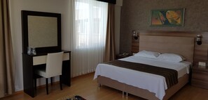 In-room safe, iron/ironing board, free cots/infant beds, free WiFi - Troas Beach Hotel (Ezine)