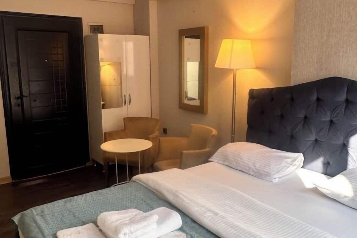 Egyptian cotton sheets, premium bedding, desk, laptop workspace