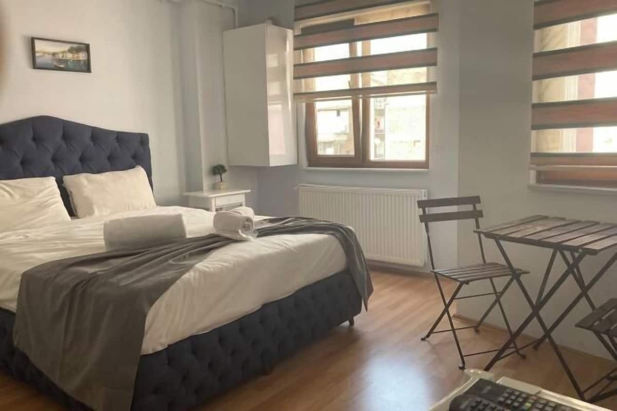 Egyptian cotton sheets, premium bedding, desk, laptop workspace