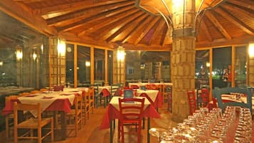 Abendessen, lokale Küche