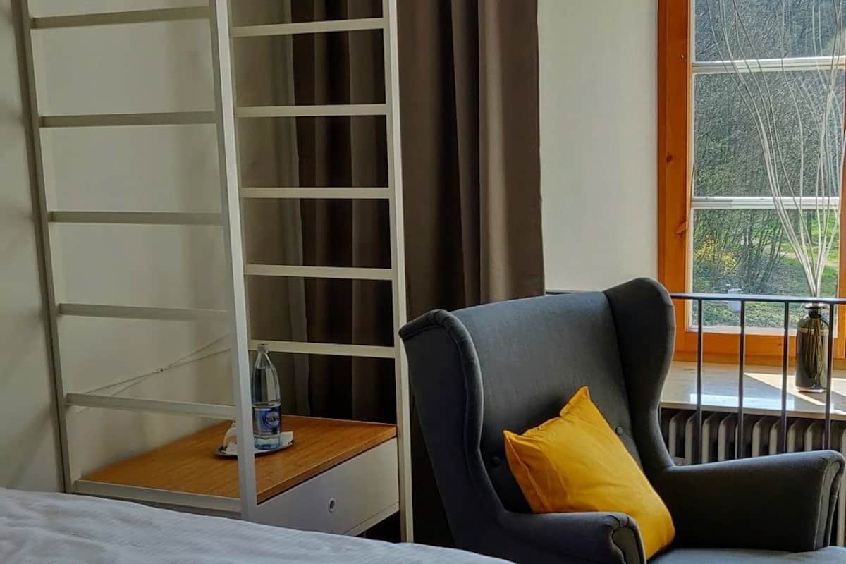 single room, non smoking | desk, blackout curtains, free wifi, bed sheets