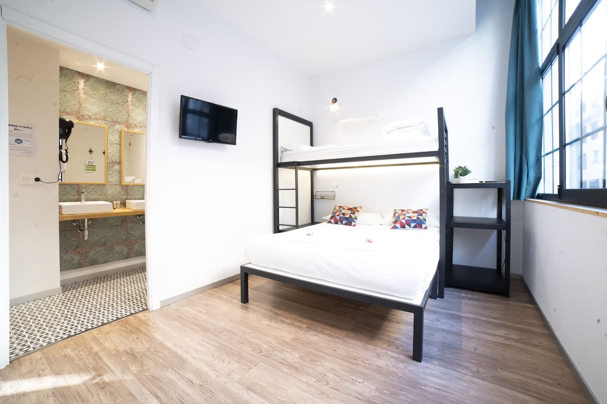 Family Room, 1 Bedroom | 1 bedroom, soundproofing, free WiFi, bed sheets