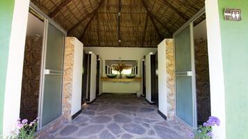 免費盥洗用品、毛巾