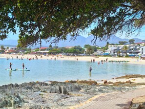 Beach nearby - Die Brandhuis Gordons Bay (Cape Town)