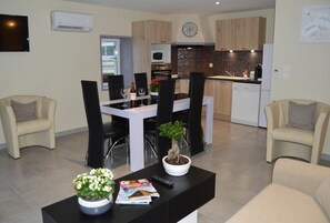 Ferienhaus (Le Vallon des Noisetiers) | Wohnbereich