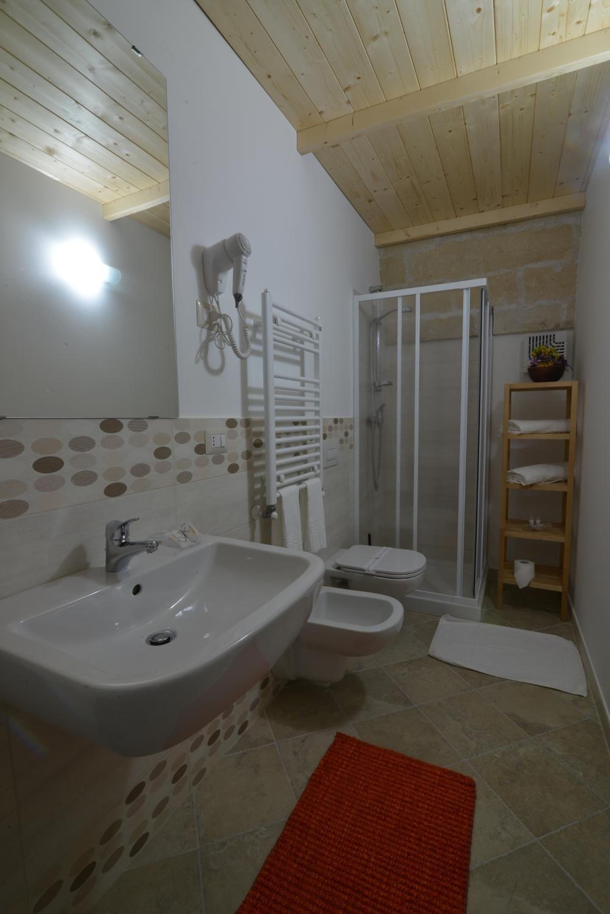 Douche, douche cascade, articles de toilette (gratuits)