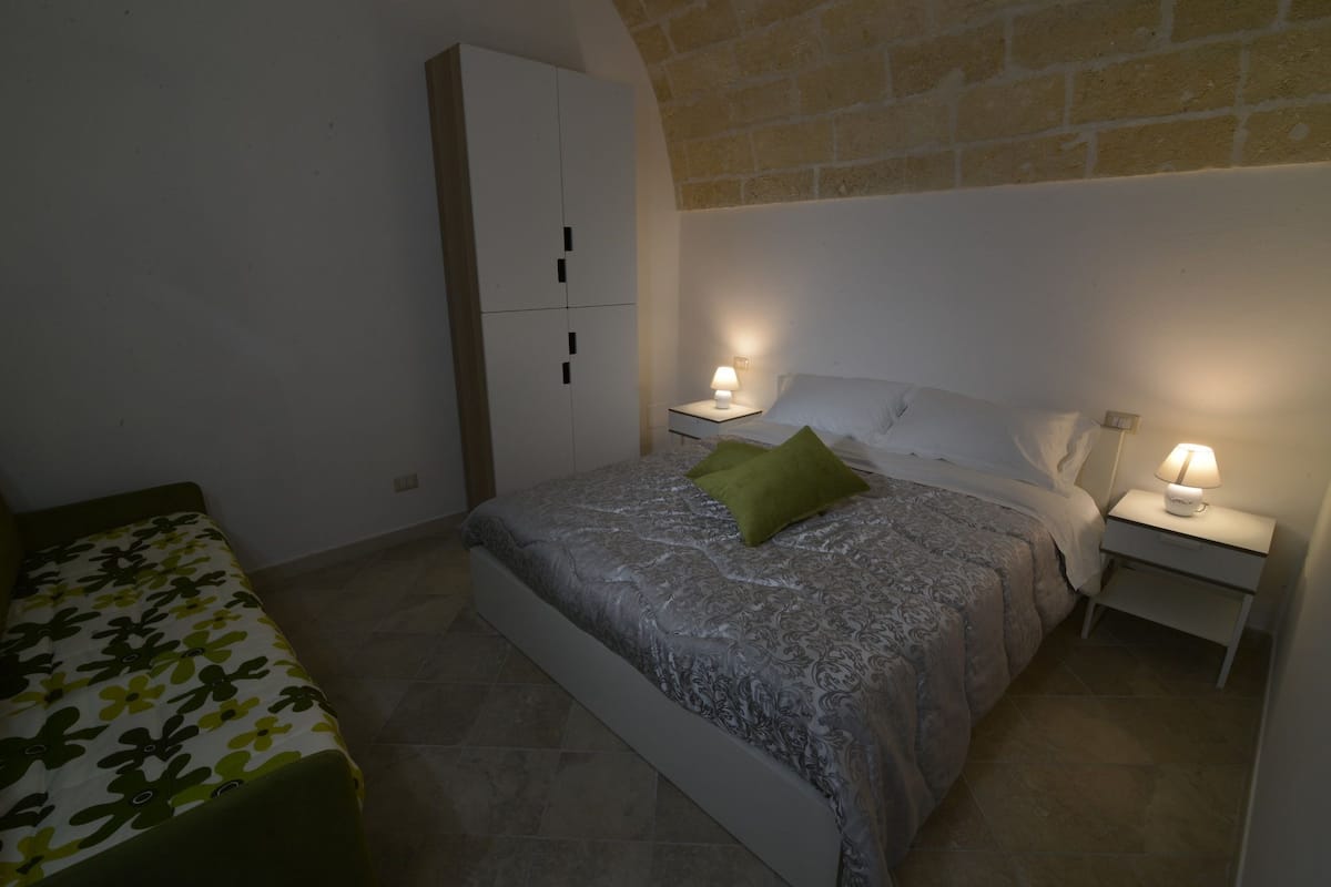 Double Room (n.4) | Premium bedding, individually decorated, individually furnished