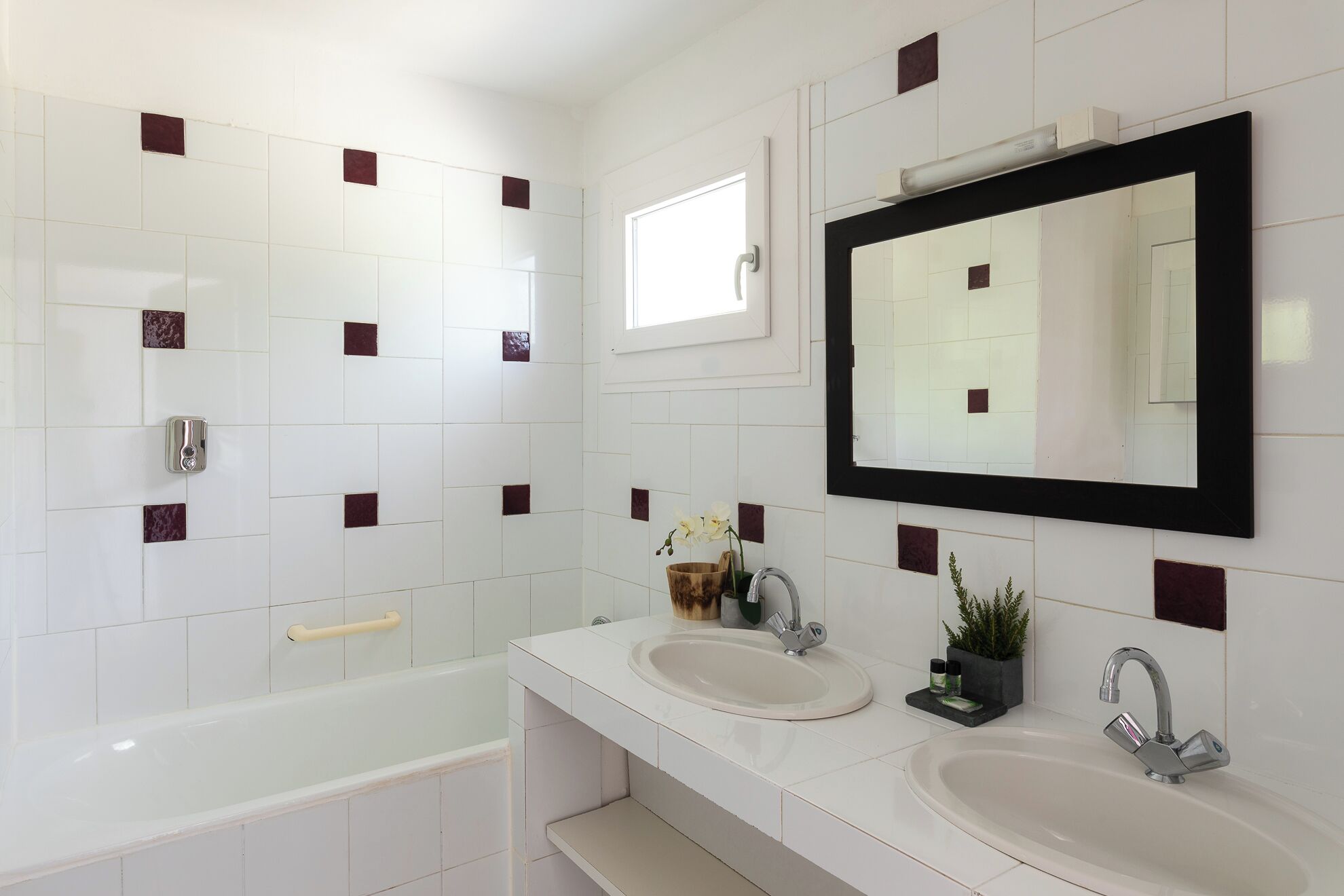 superior double room | bathroom | shower, hair dryer