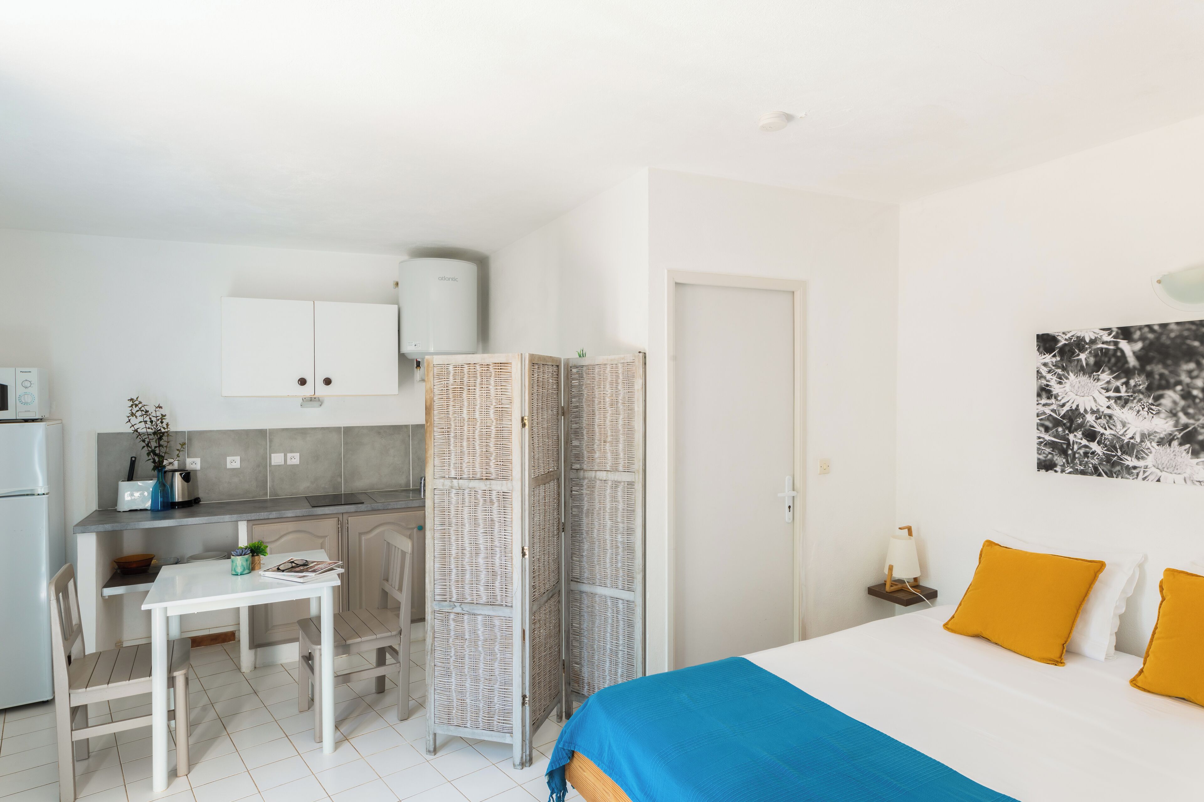 studio (2 people) | view from room